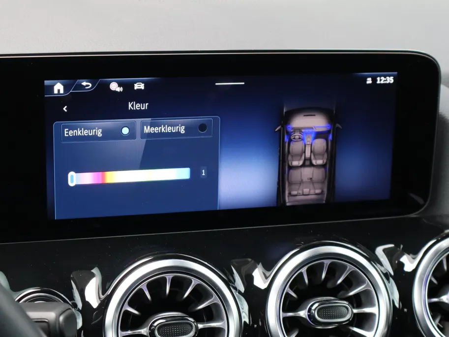 Mercedes-Benz GLA 250 e Business Solution AMG l Keyless l Panoramadak l Stoelverwarming