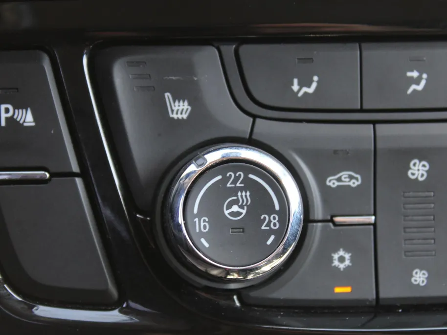 Opel Mokka X 1.4 Turbo Innovation | Automaat | Trekhaak | Stuur-/stoelverwarming | Navi | 18' LM | Camera | Clima |