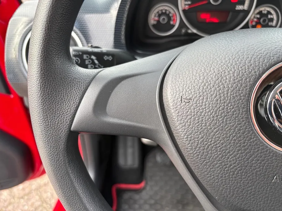 Volkswagen up! 1.0 BMT move up! | 12 maanden BOVAG-Garantie| Airco | Bluetooth | Elektr. Ramen |
