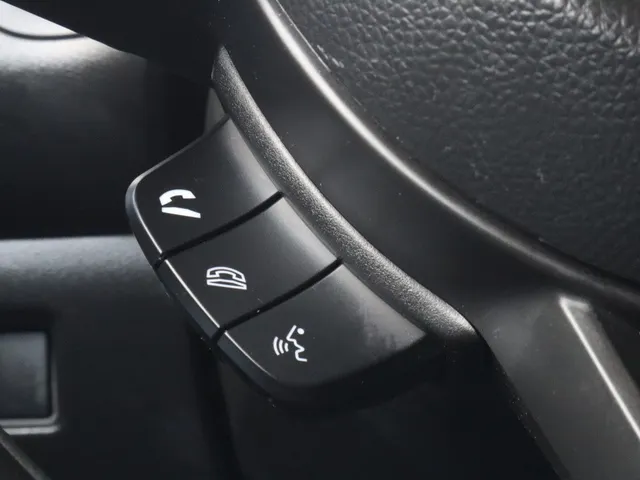 Suzuki Swift 1.2 Select Hybrid Adaptive Cruise | Carplay