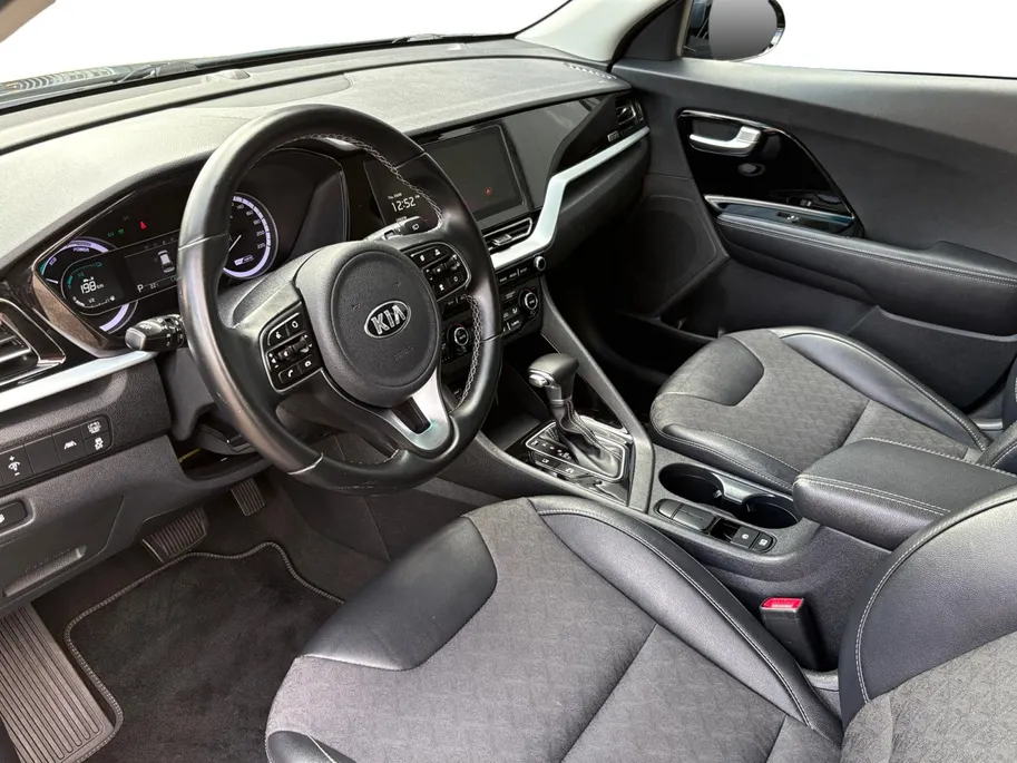 Kia Niro 1.6 GDi Hybrid DynamicLine | Trekhaak | Navi | Camera | LMV | Parkeersensoren V+A | Apple Carplay | Android Auto |