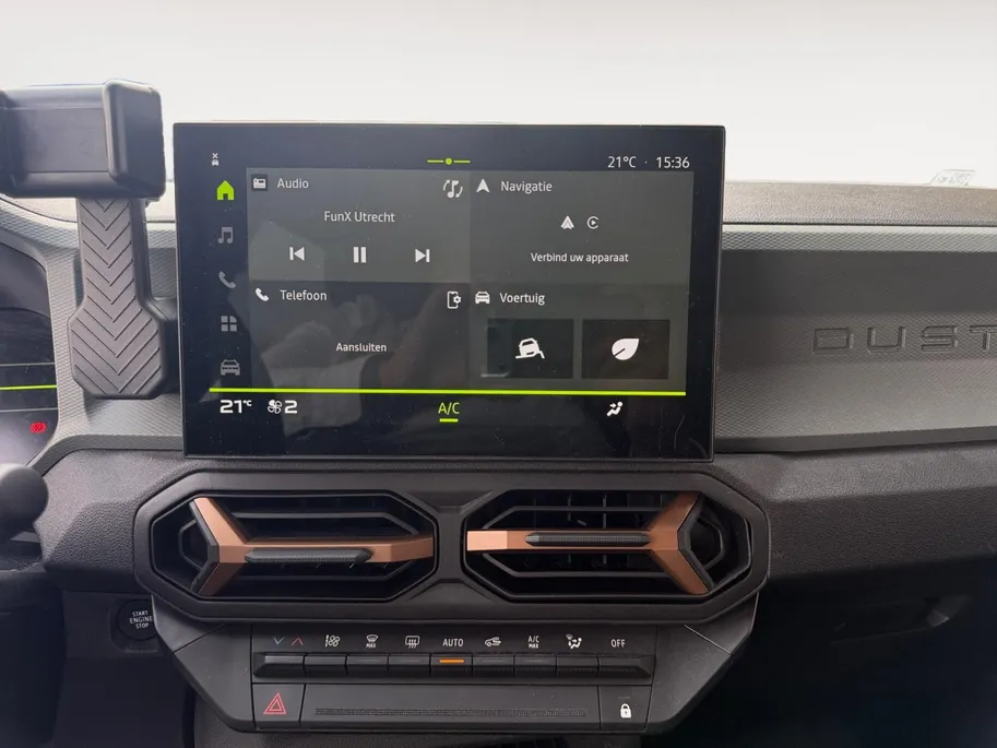 Dacia Duster 1.2 TCe 130 mild hybrid Extreme | Cruise Control | Climate Control | Camera | CARPLAY |
