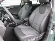 Kia Niro EV DynamicLine 64.8 kWh | Trekhaak | Camera | Clima | Cruise adapt. | Navi | 17' LM | Keyless | Apple Carplay/Android Auto |