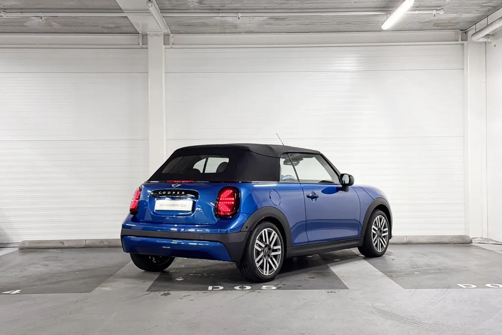 MINI Cooper Cabrio Cooper C Favoured