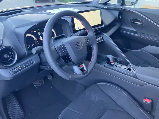 Toyota C-HR 2.0 PHEV 220 GR SPORT | JBL | Headup ( nieuw uit voorraad)