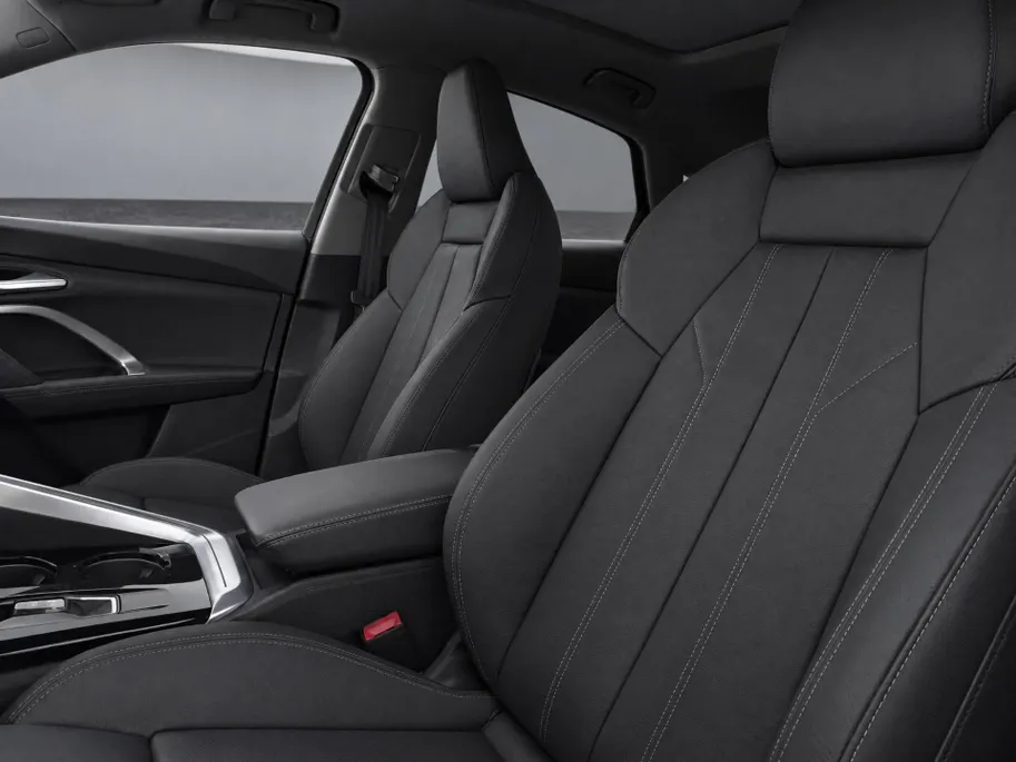 Audi Q5 Sportback e-hybrid quattro Advanced edition 299 PK · Techniekpakket plus · Panorama-glasdak · Trekhaak, elektr. wegklapbaar