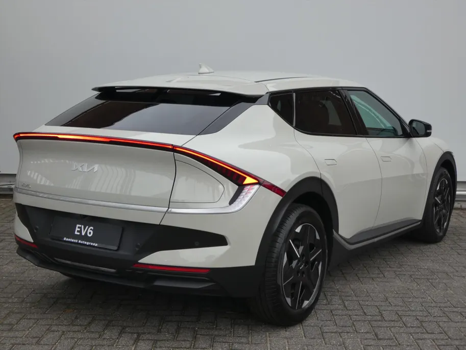 Kia EV6 63kWh 170pk RWD Light Edition | IN BESTELLING IN MEERDERE KLEUREN!