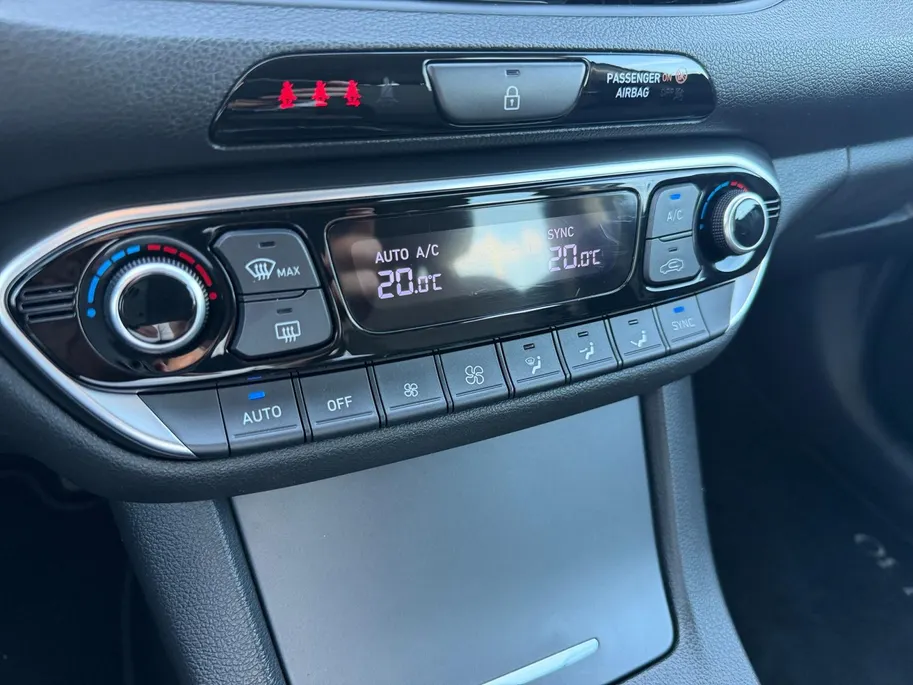 Hyundai i30 1.0 T-GDi MHEV Comfort | Achteruitrijcamera | Parkeersensoren | Apple Carplay/ Android Auto | Cruise Control |