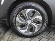 Hyundai Kona 1.6 GDI HEV Comfort | Trekhaak | Camera | 16' LM | Cruise adapt. | Navi | Apple Carplay/Android Auto | Clima | All seasons |