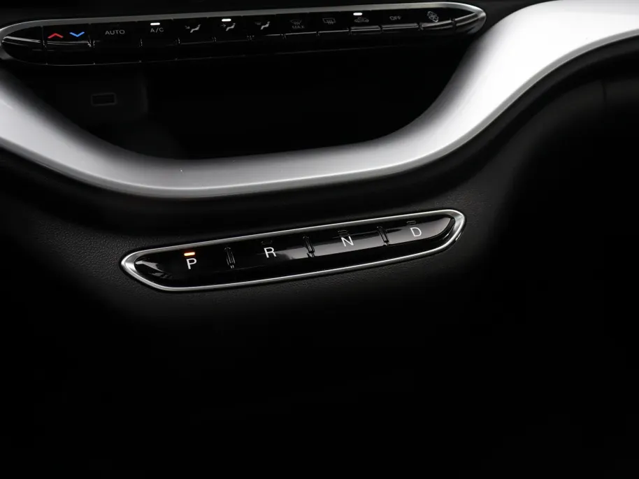 Fiat 500e Icon 42KWH | Navi | Carplay | Comfort | Pano | 16'