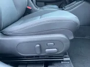 Hyundai Kona 1.6 GDI HEV Premium | Lederen bekleding| Stoelverwarming V+A | Bose |360 graden camera|