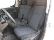Toyota ProAce CITY 1.5 D-4D L1 Professional | Automaat | 3-zits | Clima | Navi | Camera | Cruise | Dodehoek detectie | Stoel- en stuurverwarming | Digitale binnenspiegel |