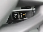 Kia EV2 Plus 42.2 kWh | Dodehoek detectie | Clima | 18'' LM Velgen | Stuur-/stoelverwarming | All seasons | Camera | Keyless | Telefoonlader | Navi |