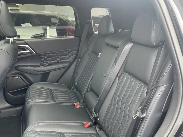 Mitsubishi Outlander 2.4 PHEV Instyle