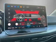 Volkswagen Golf 1.5TSI/116PK Goal · Navigatie · Apple/Android Car Play · Parkeersensoren · Trekhaak · Garantie t/m 11-04-2027