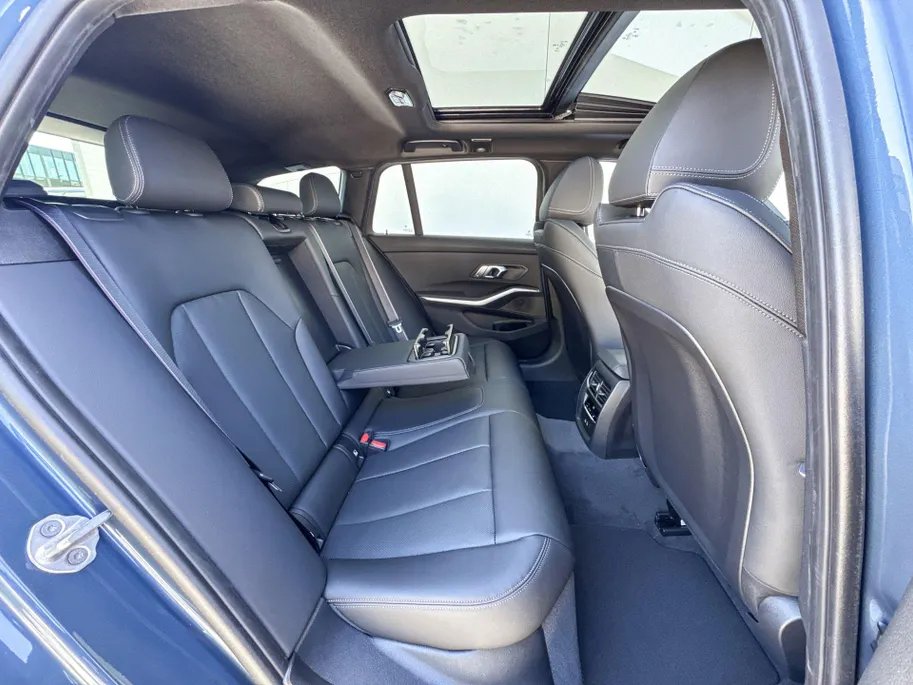 BMW 3 Serie Touring 330e