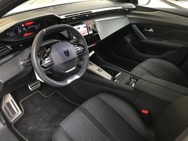 Peugeot 308 SW 1.2 Hybrid 145 e-DCS6 GT
