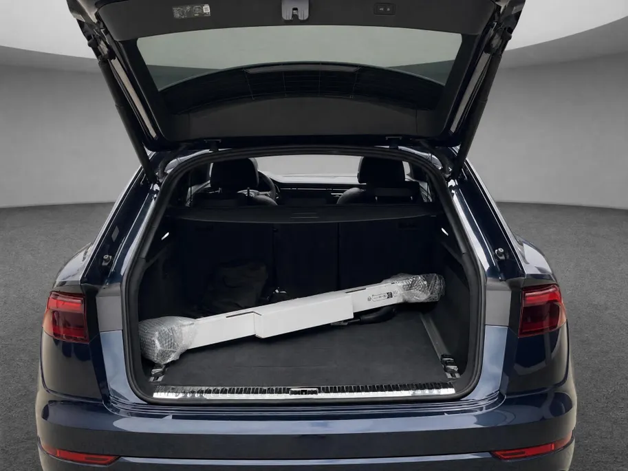 Audi Q8 60 TFSIe 490pk Tiptronic Quattro Pro Line S Comp · Panoramadak · Luchtvering · Laser LED · Wegklapbare Trekhaak · Elek. Voorstoelen · Nachtzicht · 23'' Inch · Garantie t/m 11-03-2031 of 100.000km