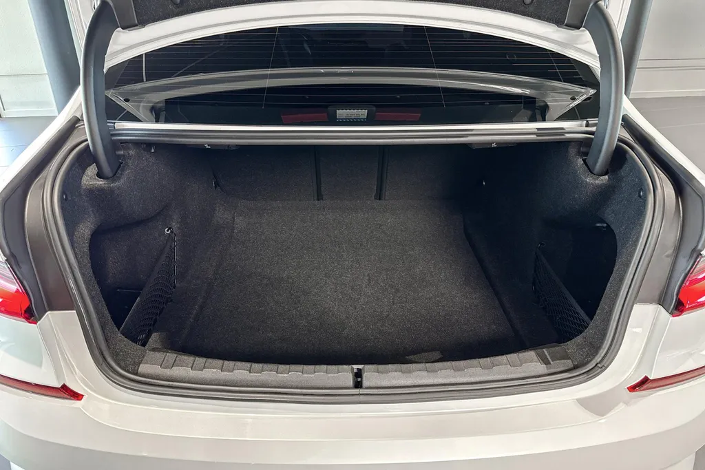 BMW 3 Serie Sedan 318i