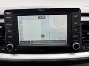 Kia Stonic 1.0 T-GDi DynamicLine | Airco | Cruise | Camera | LM velgen |