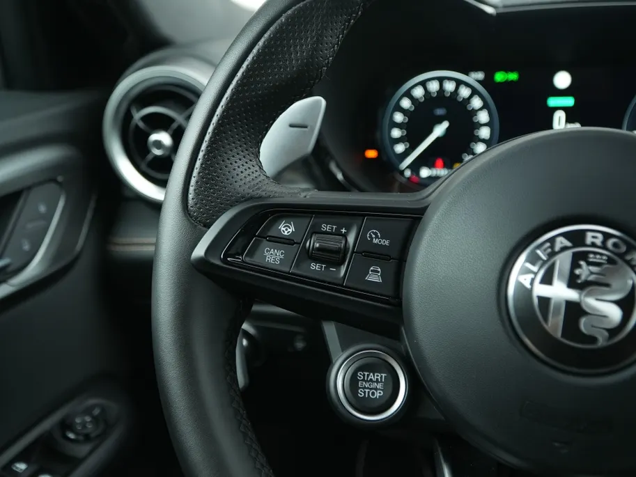 Alfa Romeo Tonale 1.5 MHEV 160 PK Hybrid Veloce | Leder | Winter | 360cam | 20'