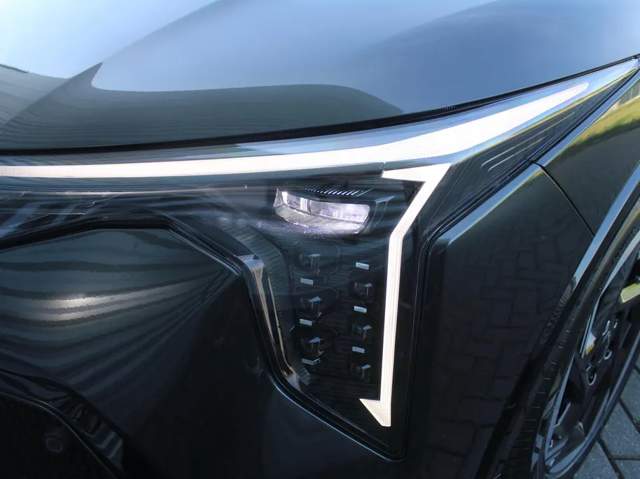 Kia K4 1.0 T-GDi MHEV GT-Line Launch Edition (pano) | Stuur-/stoelverwarming | Camera | LED | 17' LM | Elek. stoel | Draadloze telefoonlader |
