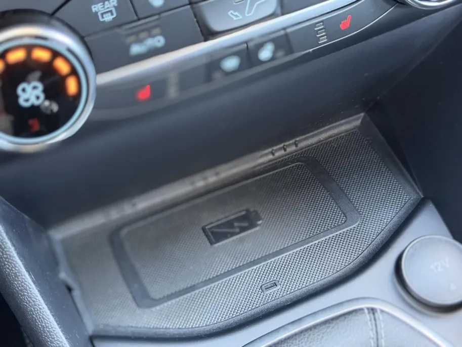 Ford Fiesta 1.0 EcoBoost Active X PANORAMA DAK I WINTER PACK I B&O SOUNDSYSTEM I PARKEERSENSOREN I APPLE CARPLAY / ANDROID AUTO I
