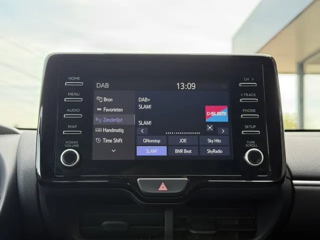Toyota Yaris 1.5 Hybrid Dynamic | Keyless | Stoelverwarming | Adapt. Cruise