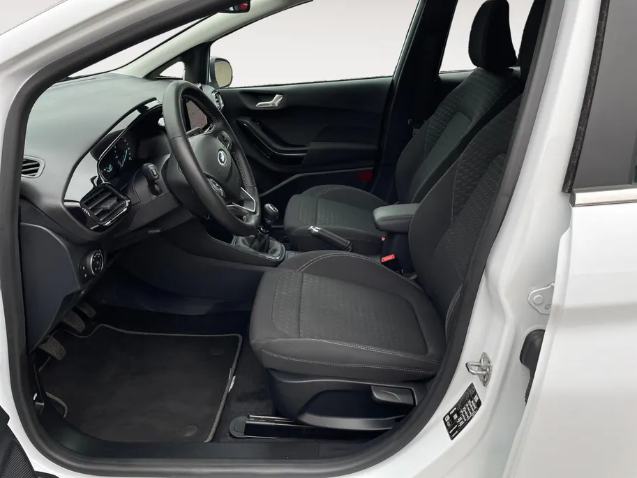 Ford Fiesta 1.0 EcoBoost Titanium | 1e Eigenaar | NL-Auto | Apple Carplay / Android Auto | Climate Control | parkeersensoren | Cruise Control | Lichtmetalen velgen