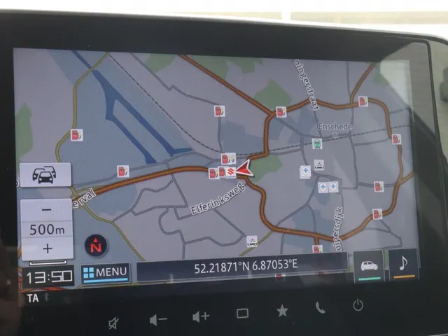 Suzuki S-Cross 1.4 BoosterJet Style Hybrid All Seasons | 360 camera | Leder