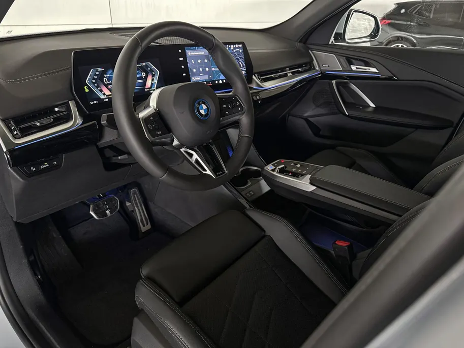 BMW iX2 eDrive20 67 kWh M Sport Edition