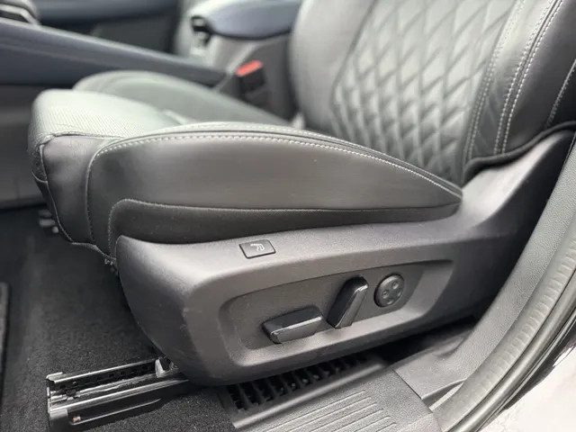 Nissan QASHQAI 1.3 MHEV Xtronic Tekna Plus op 19'All-Season Leder pano