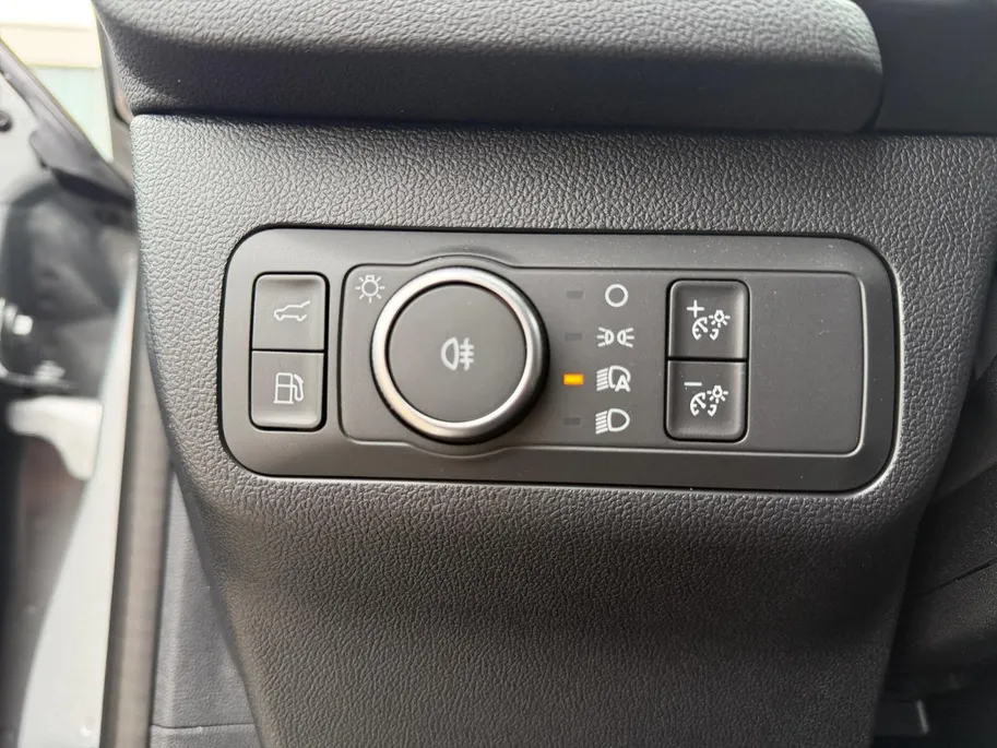 Ford Kuga 2.5 PHEV ST-Line X | Garantie tot 03-12-2027 | AGR-Voorstoelen | Winterpakket | Matrix LED Koplampen | Adapt. Cruise Control | BLISS | 360 Graden Camera | Elektrisch verstelbare Voorstoelen | HUD