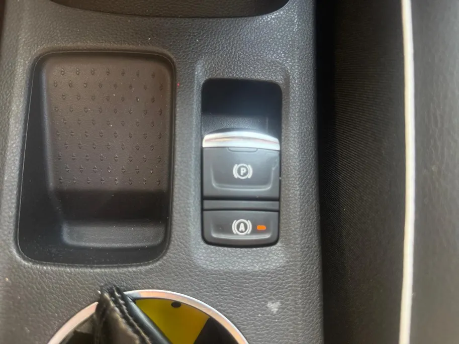 Renault Captur 1.0 TCe 100 Intens | Trekhaak | Camera | Navigatie | Cruise Control | Climate Control | Parkeersensoren | Apple Carplay/Android Auto