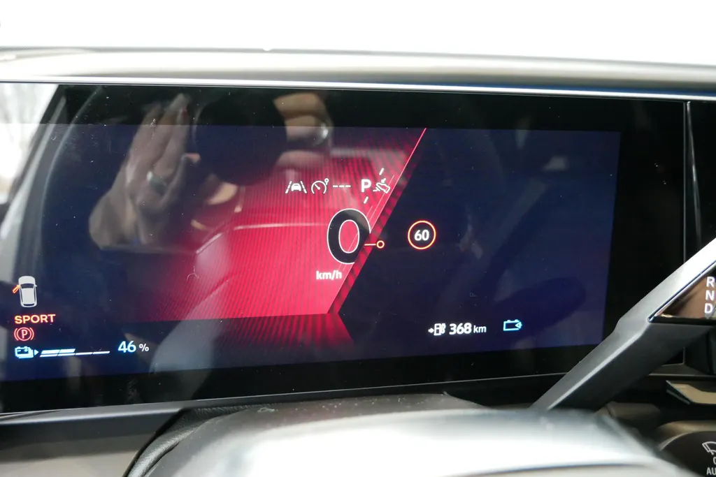 Renault Scénic E-Tech EV87 long range esprit Alpine | Pack Light & Sound| Rijdende demonstratie auto | Vraag naar de actuele kilometerstand|