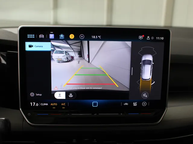 Volkswagen Golf 1.5 TSI Life Edition Apple Carplay | Climate Control | Parkeercamera | 4-seizoenenbanden
