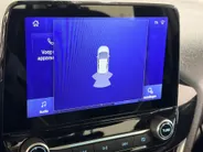 Ford Fiesta 85PK Trend | 1e eigenaar | Navi | Cruise Control | Airco | DAB | Apple CarPlay/Android Auto | Parkeersensoren | Elektrische Ramen & Spiegels | Licht Sensor |