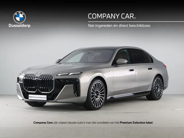 BMW i7