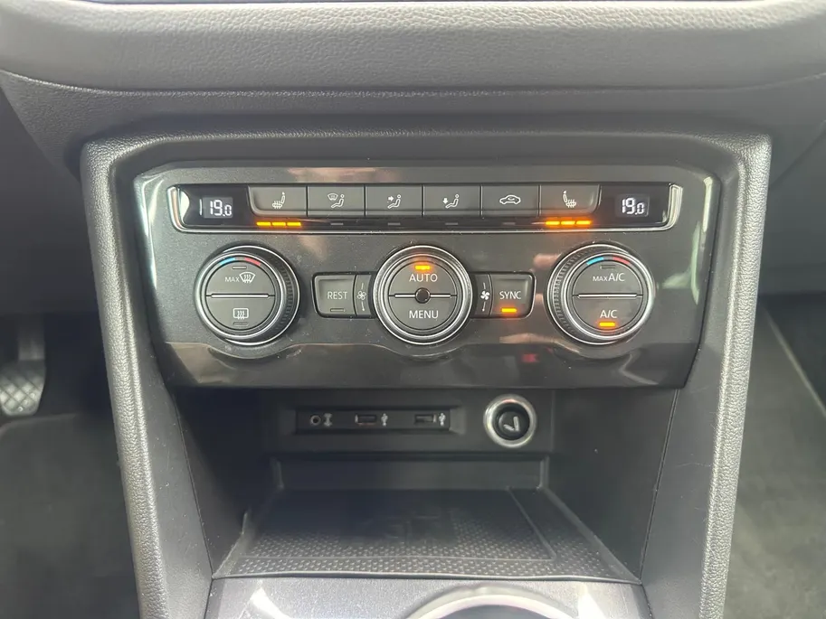 Volkswagen Tiguan 1.4 TSI Comfortline | Head Up | ADA | Camera |