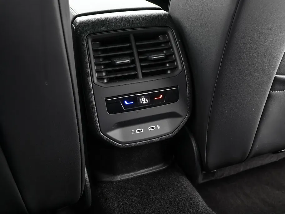 CUPRA Formentor 1.4 245pk DSG e-Hybrid VZ Performance · Panoramadak · Beats Audio ·  Leder · 360 Camera · Elek. Bestuurdersstoel · Stoel-& Stuurverwarming · 19'' Inch ·