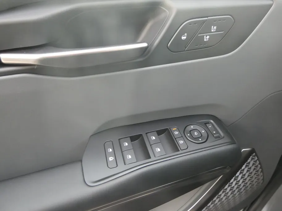 Kia EV9 76,1kWh 217pk RWD First Edition | IN BESTELLING
