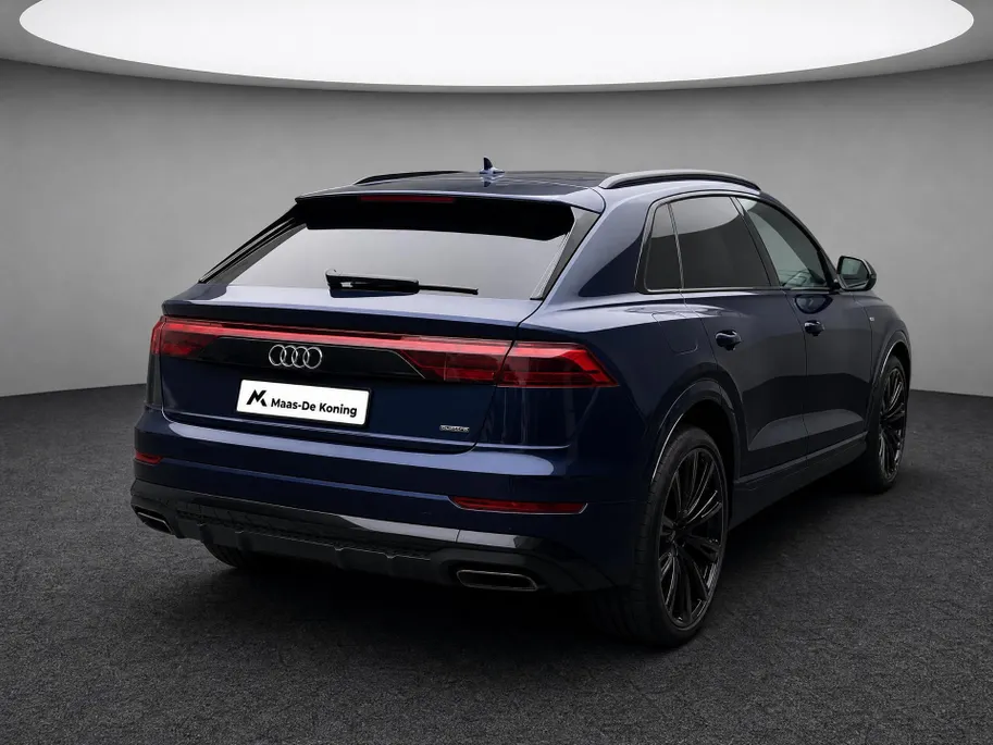 Audi Q8 60 TFSIe 490pk Tiptronic Quattro Pro Line S Comp · 360 Camera · Luchtvering · Laser LED · Wegklapbare Trekhaak · Elek. Voorstoelen · Nachtzicht · 23'' Inch · Garantie t/m 11-03-2031 of 100.000km