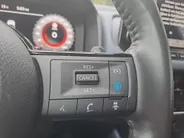 Nissan QASHQAI 1.3 MHEV Xtronic Tekna Plus | Panorama Dak | Dodehoekdetectie | Automaat | Trekhaak | Navigatie | 360 Camera | Head-up display | stuur verwarmd | Voorstoelen verwarmd | Leer | BOSE | Verwarmde voorruit