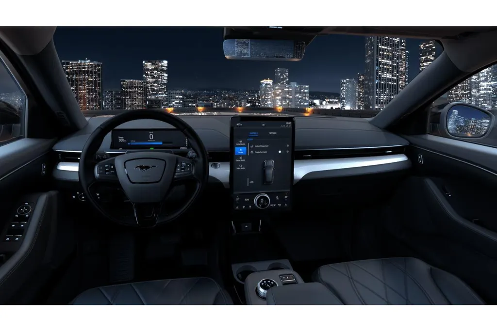 Ford Mustang Mach-E Standard RWD 73 kWh | NIEUW | Te Bestellen | Tot  €5000,- korting | Private Lease Vanaf €681,- P/M |