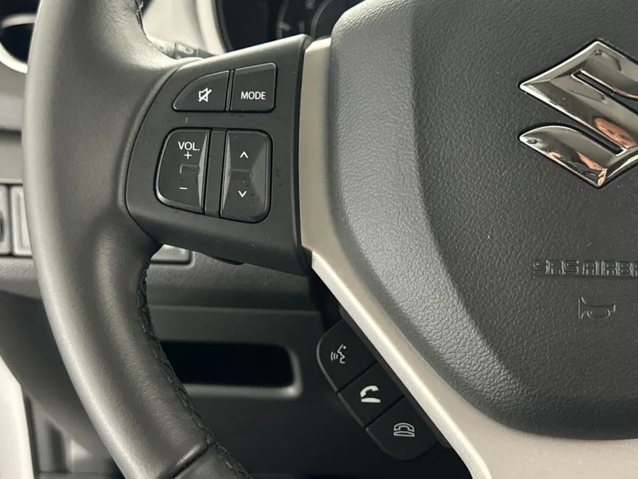 Suzuki Vitara 1.4 Select Smart Hybrid Automaat | Navigatie | Adaptieve Cruise Control | Parkeercamera