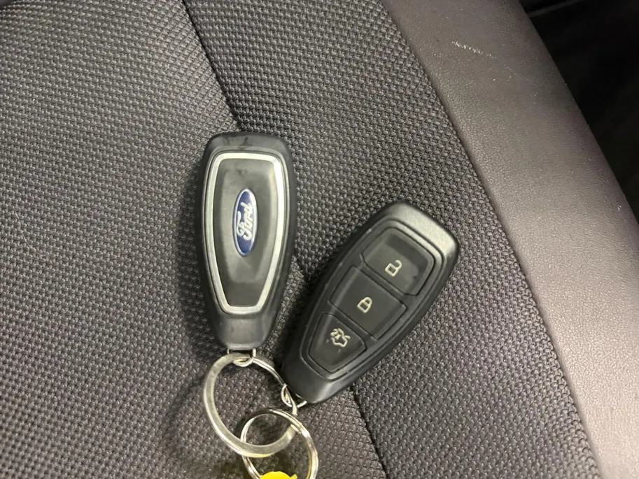 Ford Fiesta 1.0 ECOBOOST | VIGNALE | WINTER PACK | DRIVER PACK | NL-AUTO |