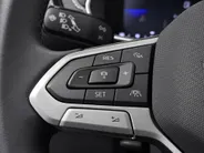 Volkswagen T-Cross 1.5 TSI 150pk DSG R-Line Edition · Camera · Apple/Android Car Play · Trekhaak · P-Sensoren · Navigatie · Stoelverwarming · 17'' Inch ·
