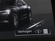 Audi e-tron Sportback 55 quattro S edition 95 kWh 408pk · SOH 99,2% · Panoramadak · 360 Camera · Bang & Olufsen Sound · Afneembare Trekhaak · Matrix LED · Apple/Android Car Play ·