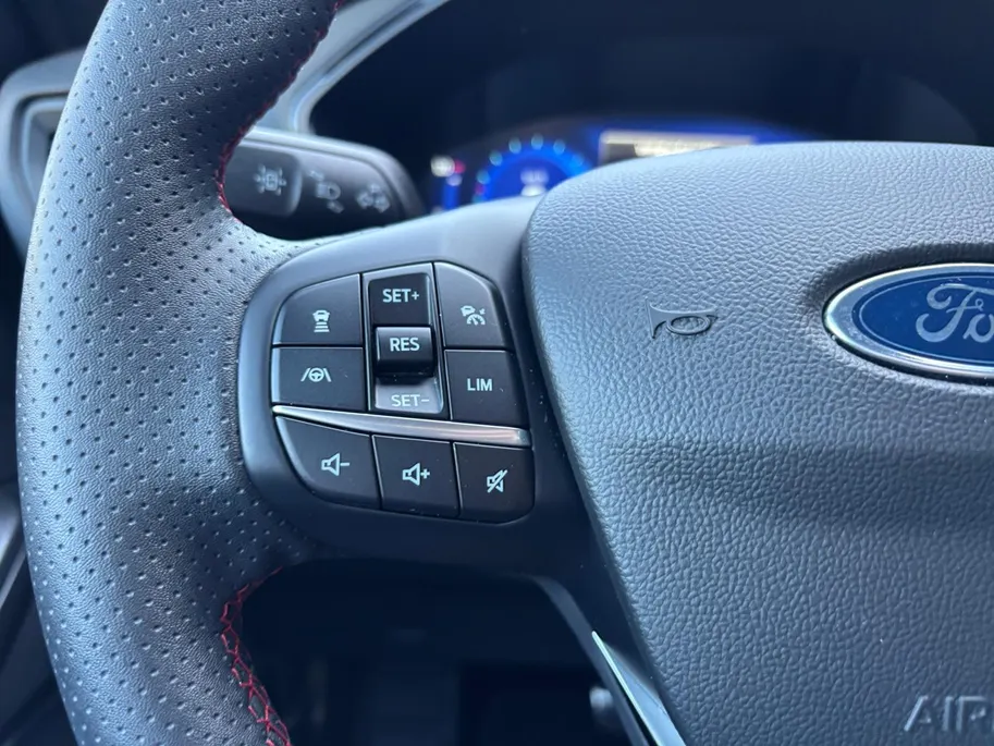 Ford Kuga 2.5 PHEV Graphite Tech Edition | NL Auto | Panoramadak | Winterpack | Elektr. voorstoelen | B&O Audio | Adaptieve Cruise Control |