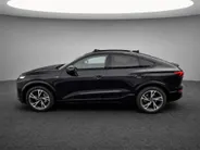 Audi Q6 e-tron S edition Quattro 100 kWh 387pk · SOH 97,1% · Panoramadak · 360 Camera · Wegklapbare Trekhaak · Elek. Voorstoelen · Kuipsport stoel · 20'' Inch · Garantie t/m 23-04-2030 of 100.000km